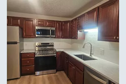 22 State St #4, Taunton, MA 02780 - Photo 2