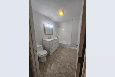 22 State St #4, Taunton, MA 02780 - Photo 4