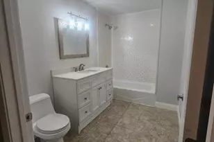 22 State St, Taunton, MA 02780 - Photo 4