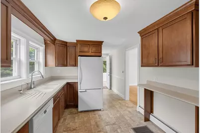 308 Union St, Leominster, MA 01453 - Photo 2