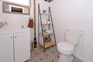 117 Longmeadow Ave, Worcester, MA 01606 - Photo 24