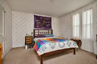 2 Pleasant St, Huntington, MA 01050 - Photo 18