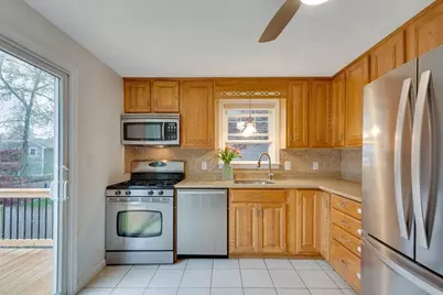 36 Wentworth St, Dedham, MA 02026 - Photo 4