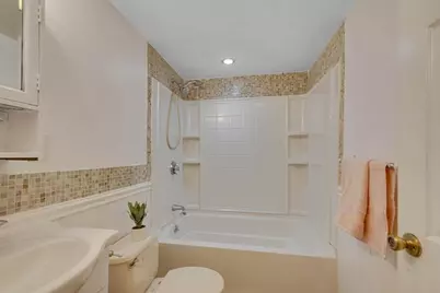36 Wentworth St, Dedham, MA 02026 - Photo 12