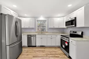 16 Jeanne D'Arc St, Lowell, MA 01854 - Photo 28