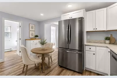 16 Jeanne Darc St, Lowell, MA 01854 - Photo 6
