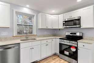 16 Jeanne D'Arc St, Lowell, MA 01854 - Photo 4