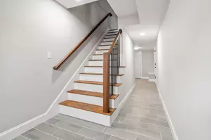 31 Danielles Wy, Worcester, MA 01606 - Photo 2
