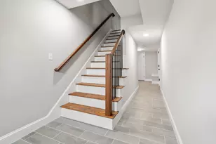31 Danielles Wy, Worcester, MA 01606 - Photo 2