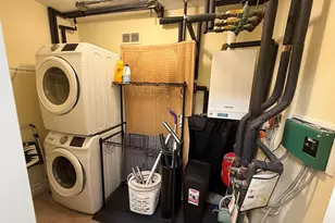 35 Irving, Somerville, MA 02144 - Photo 38