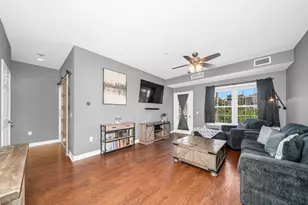 8 Walnut St, Peabody, MA 01960 - Photo 6