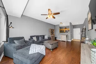 8 Walnut St, Peabody, MA 01960 - Photo 4