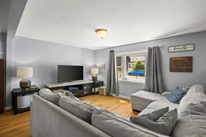 38 County St, Blackstone, MA 01504 - Photo 6
