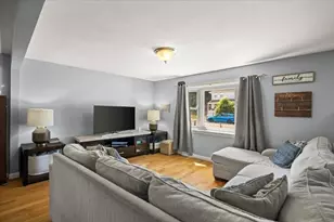 38 County St, Blackstone, MA 01504 - Photo 6