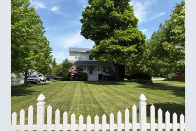 485 Burncoat St, Worcester, MA 01606 - Photo 2