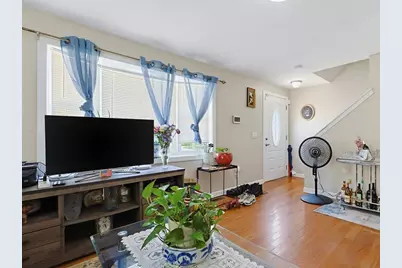 17 Bolton St, Worcester, MA 01604 - Photo 4