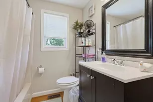 17 Bolton St, Worcester, MA 01604 - Photo 14