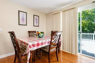 17 Bolton St, Worcester, MA 01604 - Photo 8