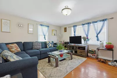 17 Bolton St, Worcester, MA 01604 - Photo 6