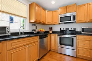 17 Bolton St, Worcester, MA 01604 - Photo 6