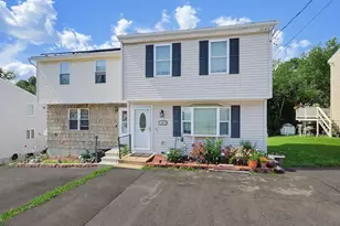 17 Bolton St, Worcester, MA 01604 - Photo 1