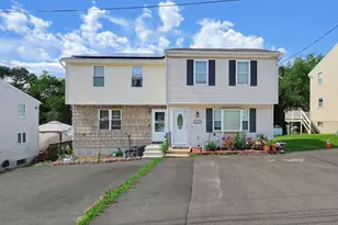 17 Bolton St, Worcester, MA 01604 - Photo 2