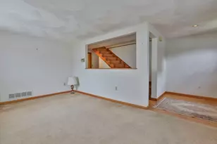 137 Central St, Saugus, MA 01906 - Photo 16
