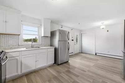 95 Lillian Ter, Dracut, MA 01826 - Photo 4
