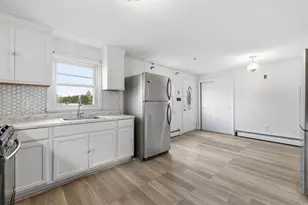95 Lillian Terrace, Dracut, MA 01826 - Photo 4