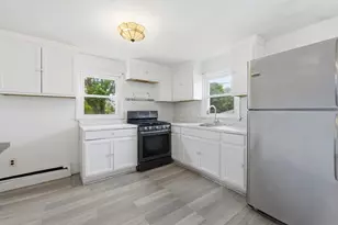 95 Lillian Terrace, Dracut, MA 01826 - Photo 6