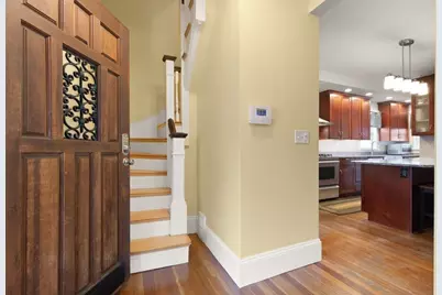 10 Highland St, Peabody, MA 01960 - Photo 4