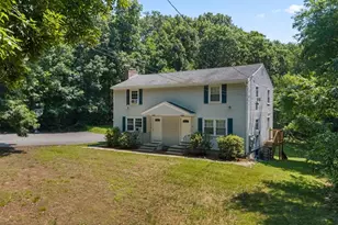 607-609 Flat Hill Rd, Lunenburg, MA 01462 - Photo 2