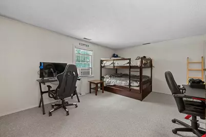 607-609 Flat Hill Rd, Lunenburg, MA 01462 - Photo 12