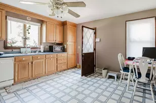 33 Terry Dr, Dartmouth, MA 02748 - Photo 6