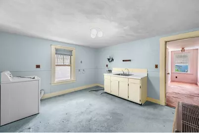 31 Orchard St, Medford, MA 02155 - Photo 34