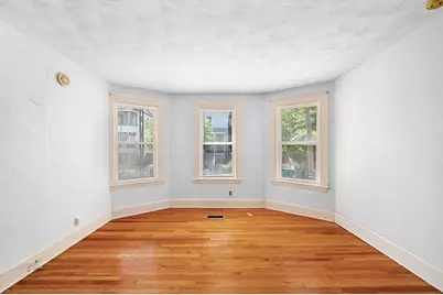 31 Orchard St, Medford, MA 02155 - Photo 8