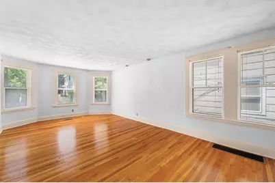 31 Orchard St, Medford, MA 02155 - Photo 10