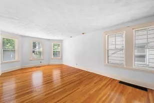 31 Orchard St, Medford, MA 02155 - Photo 10