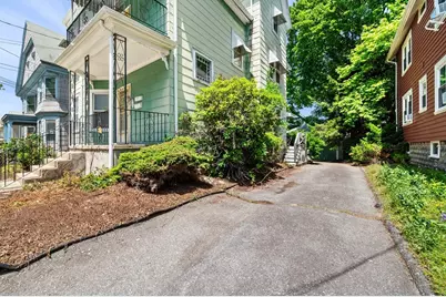 31 Orchard St, Medford, MA 02155 - Photo 4