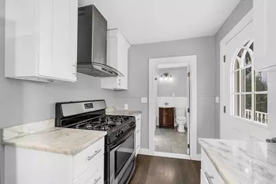 2 California Ln, Amesbury, MA 01913 - Photo 4