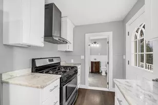 2 California Ln, Amesbury, MA 01913 - Photo 4