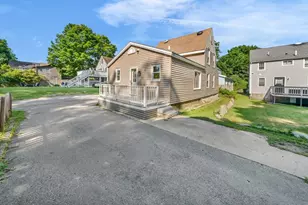 2 California Ln, Amesbury, MA 01913 - Photo 32