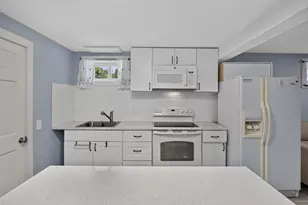 7 Sandy Hill Ln, Provincetown, MA 02657 - Photo 24