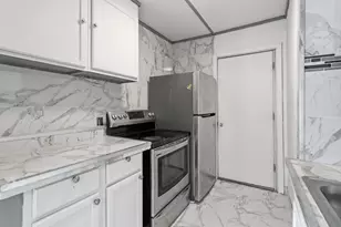 43 Orient St, Worcester, MA 01604 - Photo 6