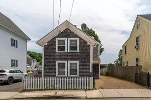 7 Derby St, Gloucester, MA 01930 - Photo 2