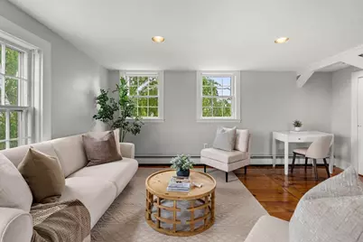 13 Linden St #3, Marblehead, MA 01945 - Photo 4