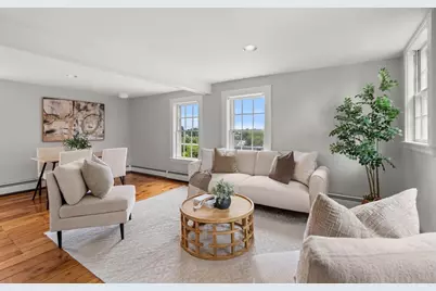 13 Linden St #3, Marblehead, MA 01945 - Photo 2