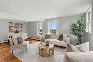 13 Linden St, Marblehead, MA 01945 - Photo 2