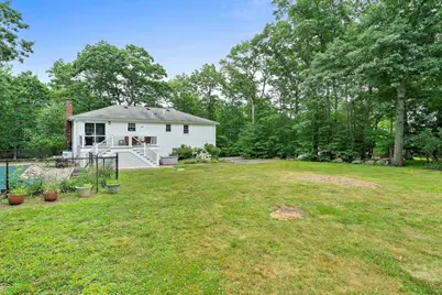273 Highland St, Stoughton, MA 02072 - Photo 32