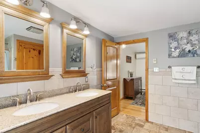 8 Pershing St, Worcester, MA 01606 - Photo 14